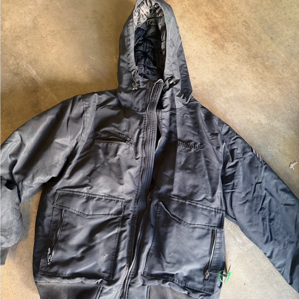 Men’s Grenade XL Black Hooded Snowboard Jacket
